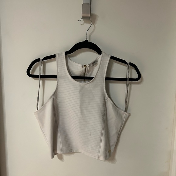 White crop top from GUESS - Picture 1 of 1